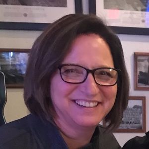 Meet your Posher, Lorraine